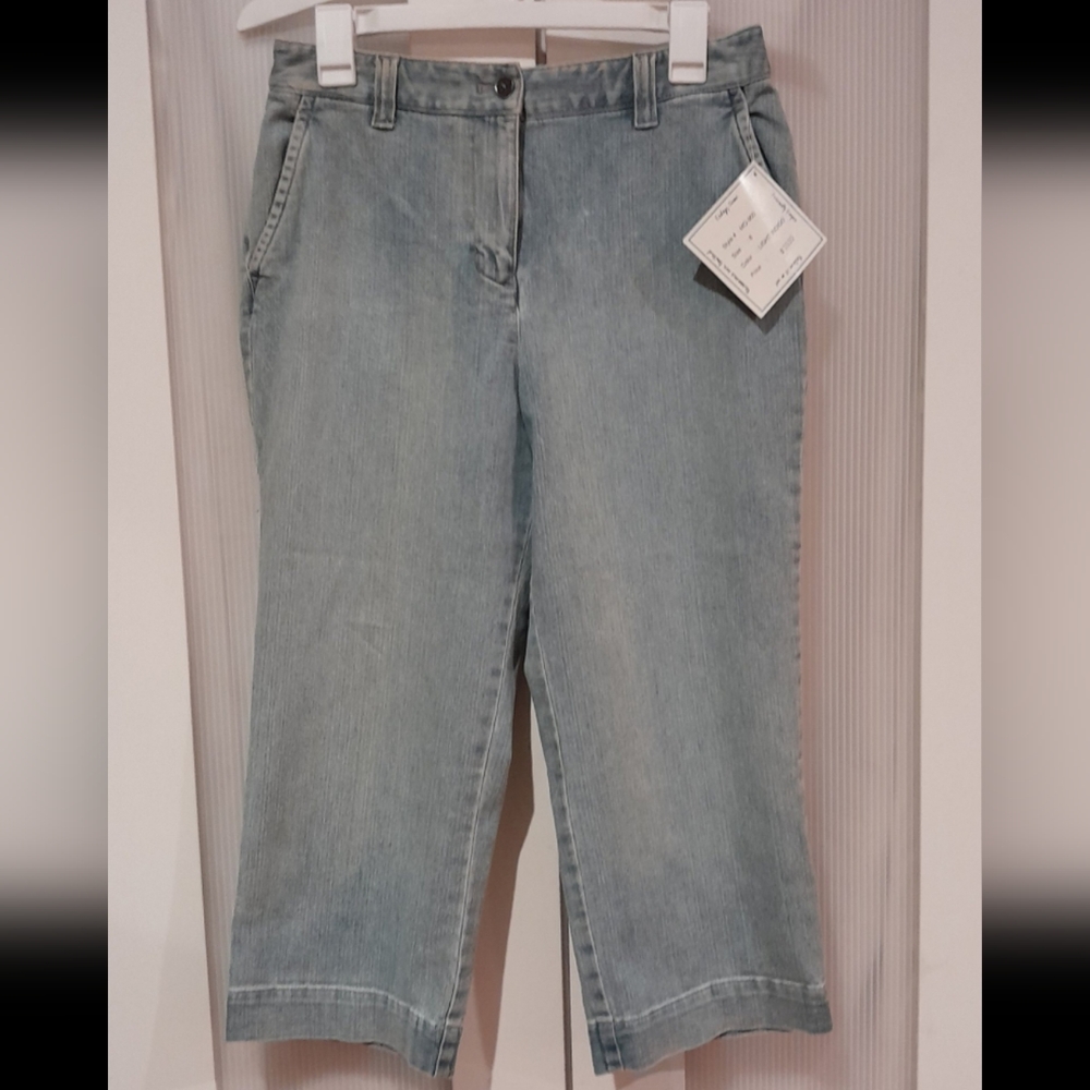 NWT- Earth Sea & Sky - Light blue (indigo) wide leg jean capris, Size 8